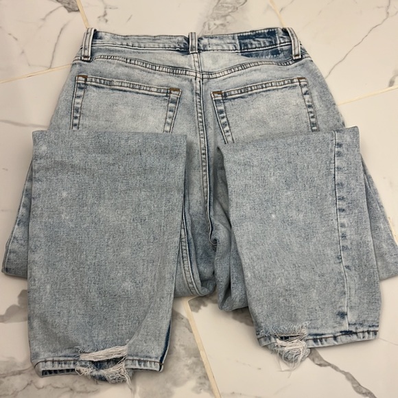 Abercrombie & Fitch Ultra High Rise Straight - Curve Love Jeans 28/6R - Picture 3 of 7